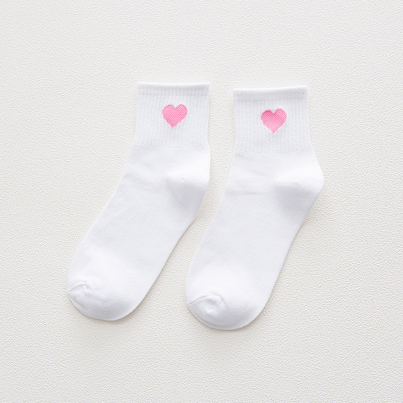 Love In Tube Socks Female Cotton Socks Sports & Leisure Pursuit Heart Lady Cotton Socks Wholesale